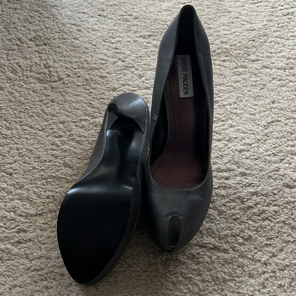 Platform Pumps - Picture 2 of 4